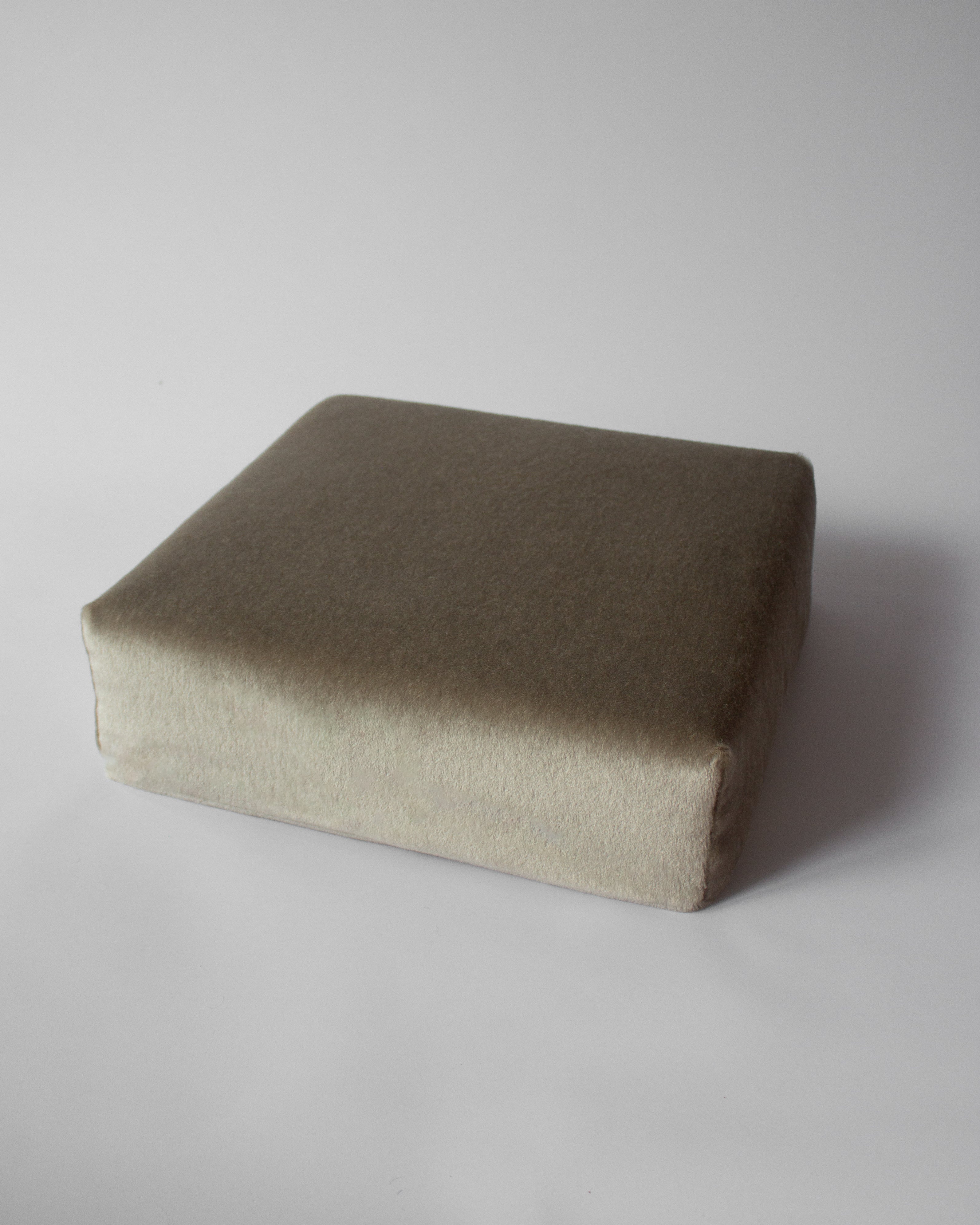 Box Cushion - Fog